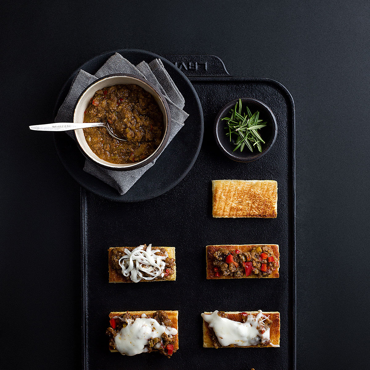 aidea crackers with beef ragout